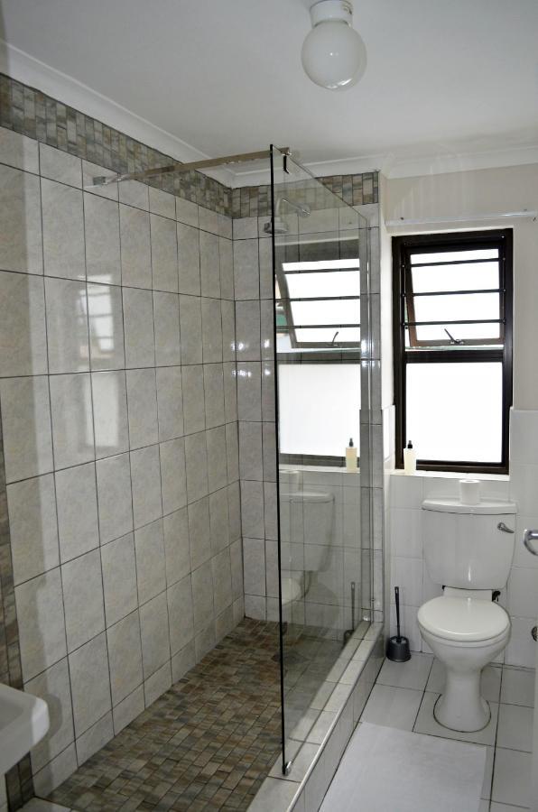 Broadway Self Catering * Durbanville
